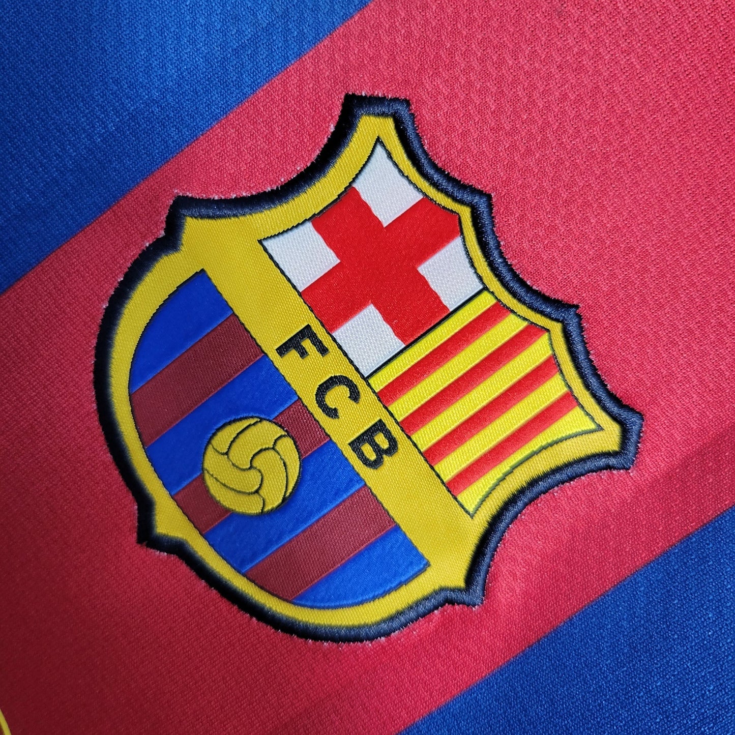 RETRO BARCELONA HOME 2010/11 HALF SLEEVES