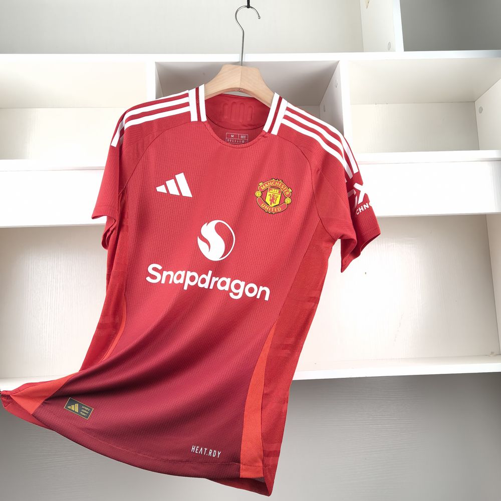 MANCHESTER UNITED HOME KIT 24/25, PLAYER VERSION